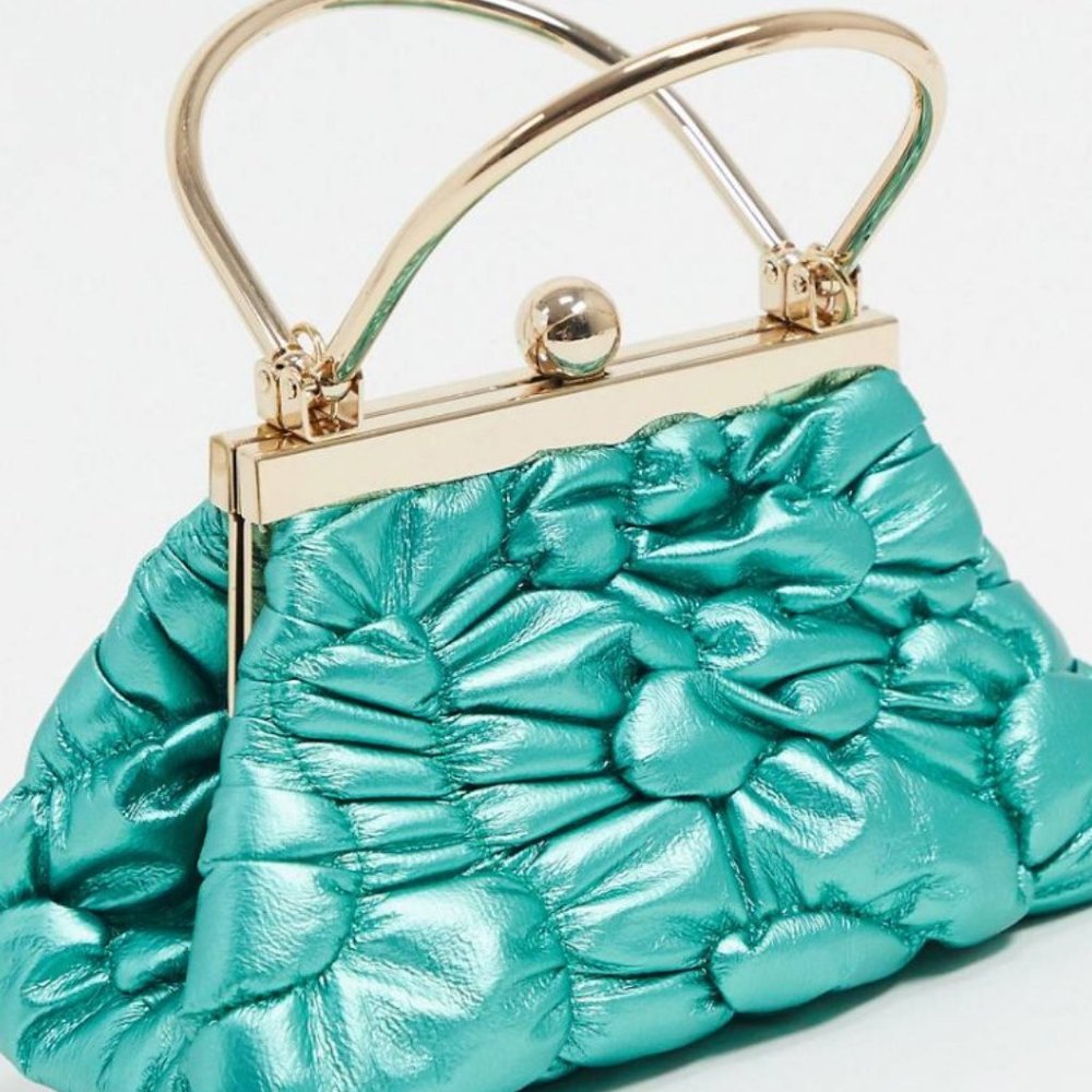 Framed Clutch in Ruched Padded Green Quilt